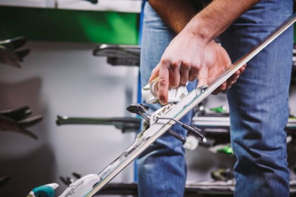 Skiverhuur winkel expertise